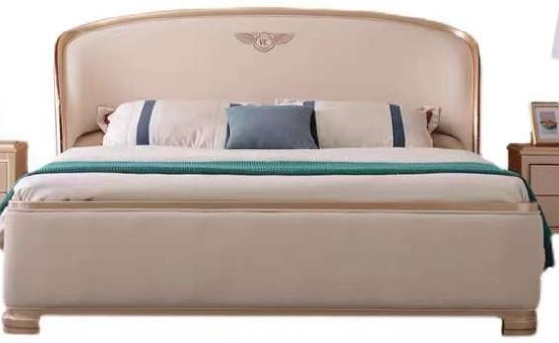 CL905 French Classic Bed